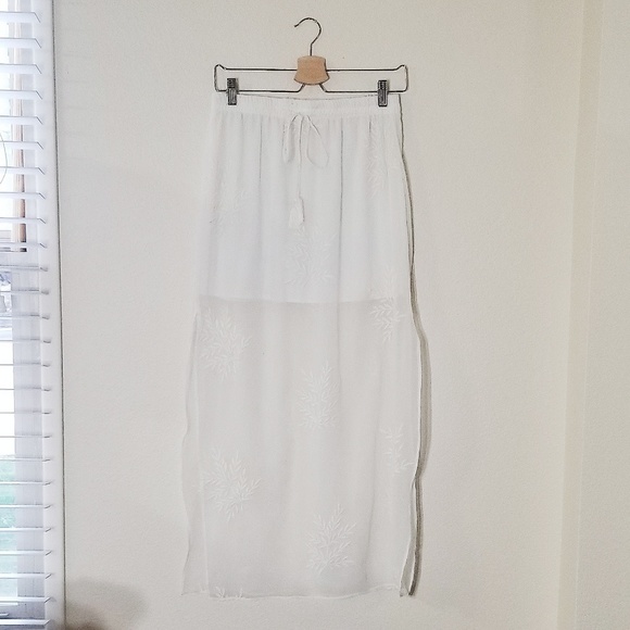 ZARA white see through embroidered maxi skirt - Picture 2 of 3